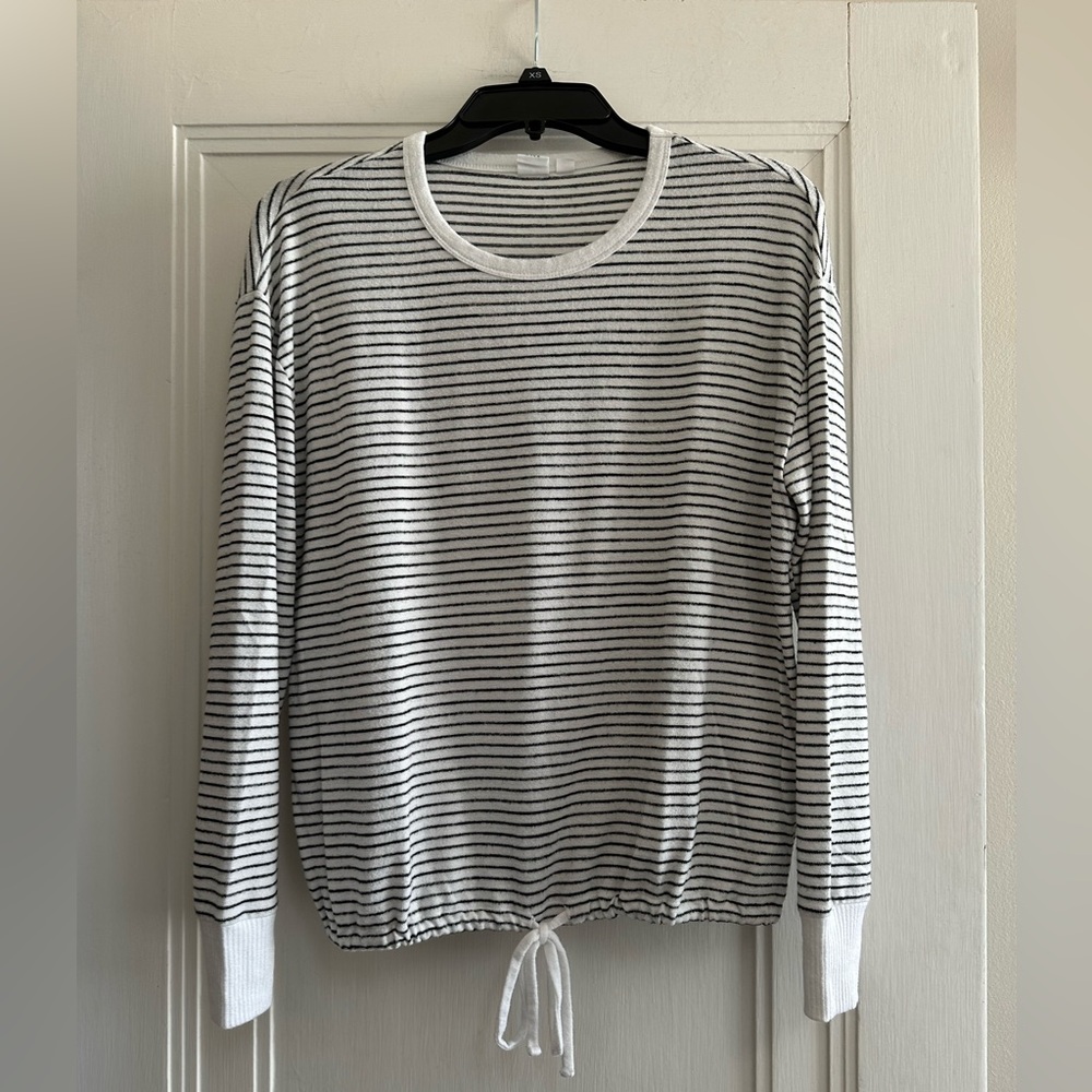 GAP Women’s Black and White Striped Long-Sleeve Top - Size XS Petite (Roomy!)